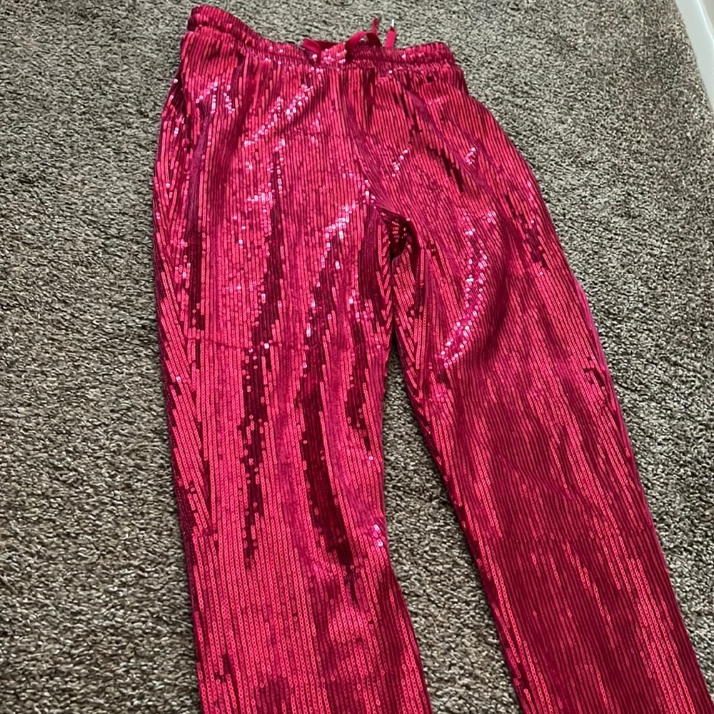 Scrunched pants